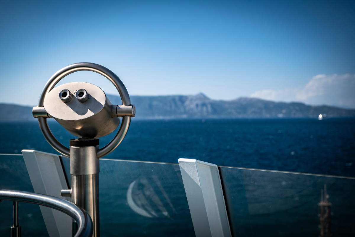 Cloud SaaS ecosystem infographic for 2026 trends